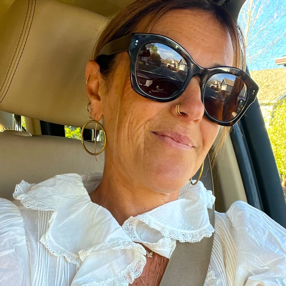 Meet your Posher, Gabrielle